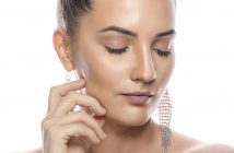 Opter pour le maquillage permanent des lèvres pour illuminer son visage maquillage des lèvres
